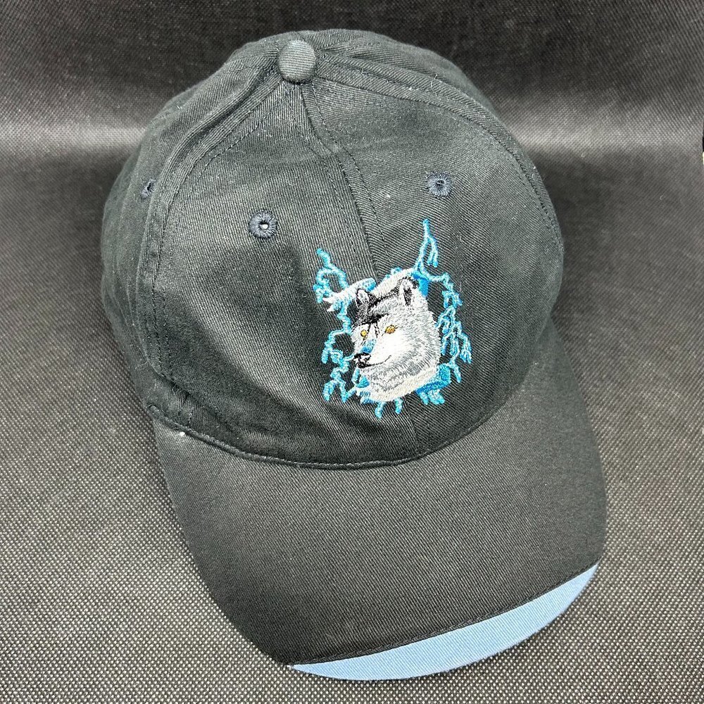 Wolf hat